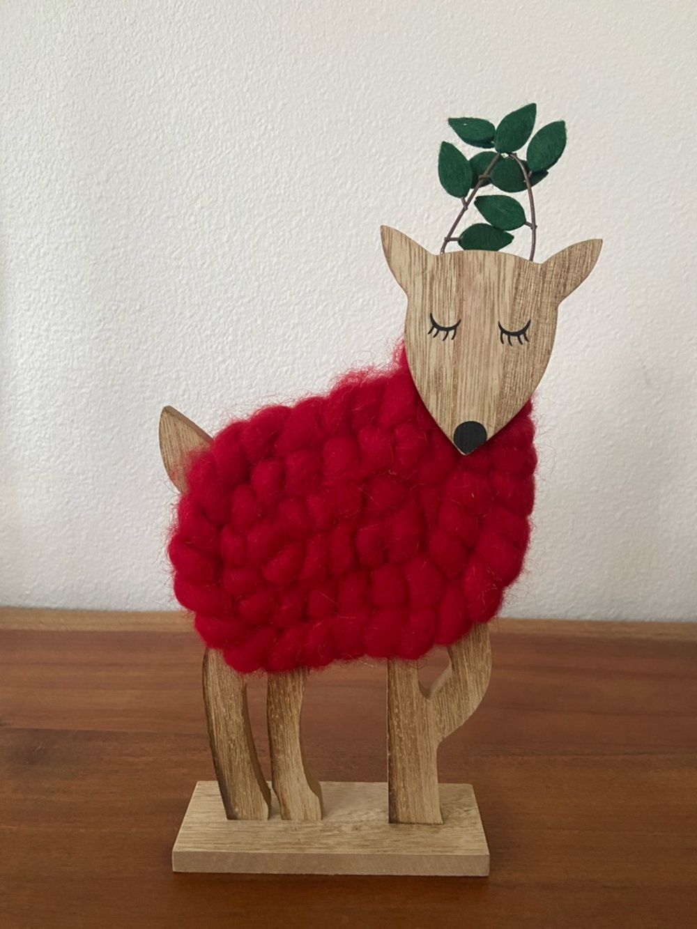 Macy’s reindeer figurine Christmas home decor red yarn 11”